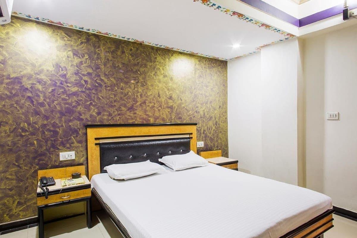 Hotel Sachdeva Excellency 3*